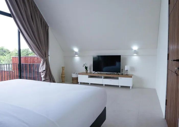Hotel Six Stars With Private Pools In Canggu