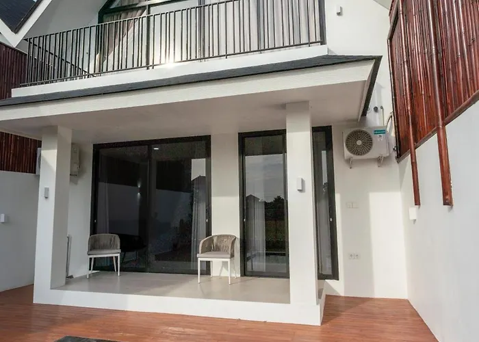 Six Stars With Private Pools In Canggu Hotel Dalung (Bali)